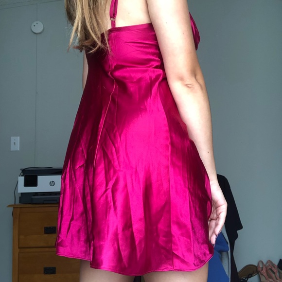 Cute little fushia colored slip dress - Picture 4 of 5